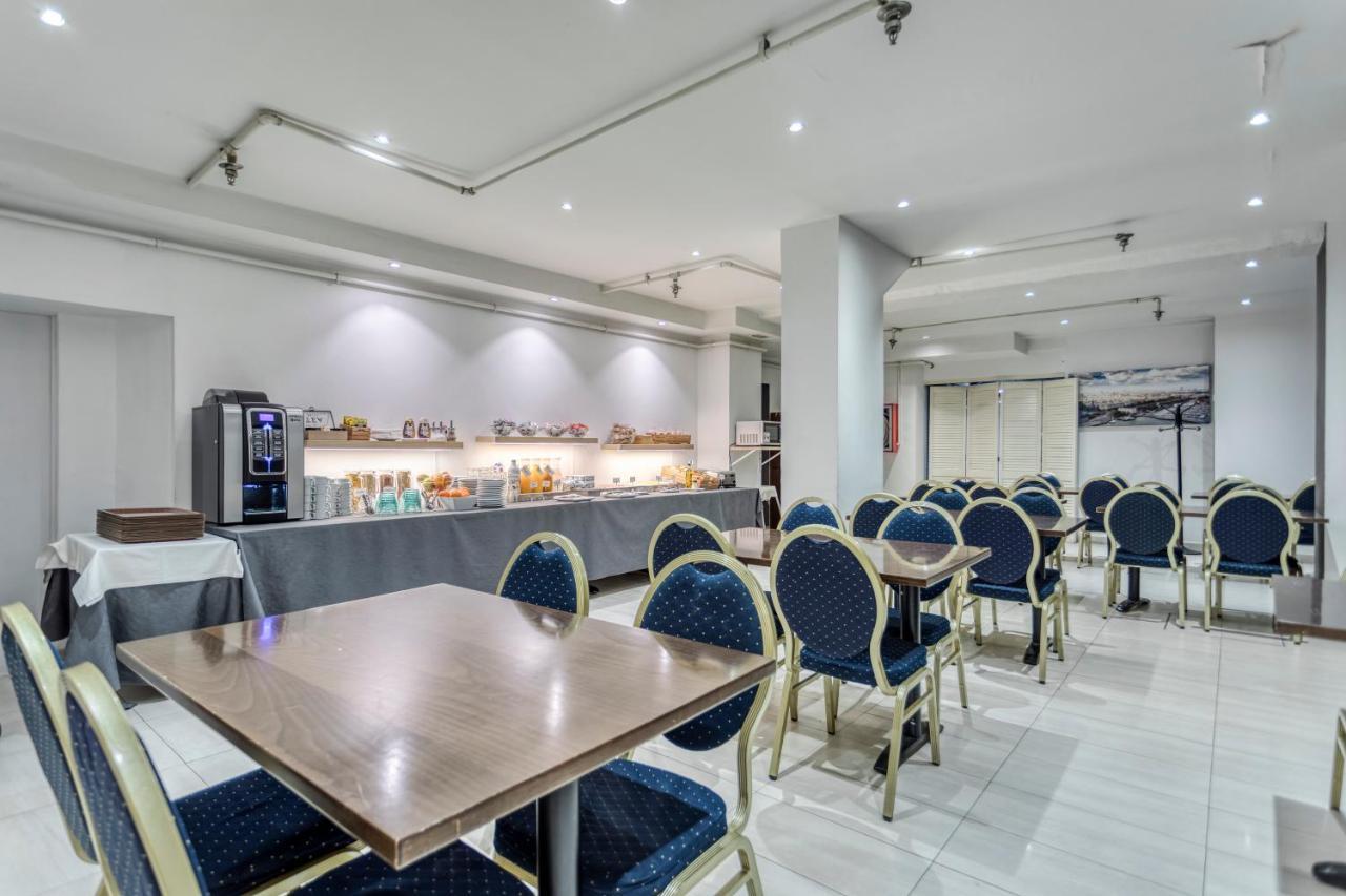 Hostal Bedmates Барселона Екстериор снимка